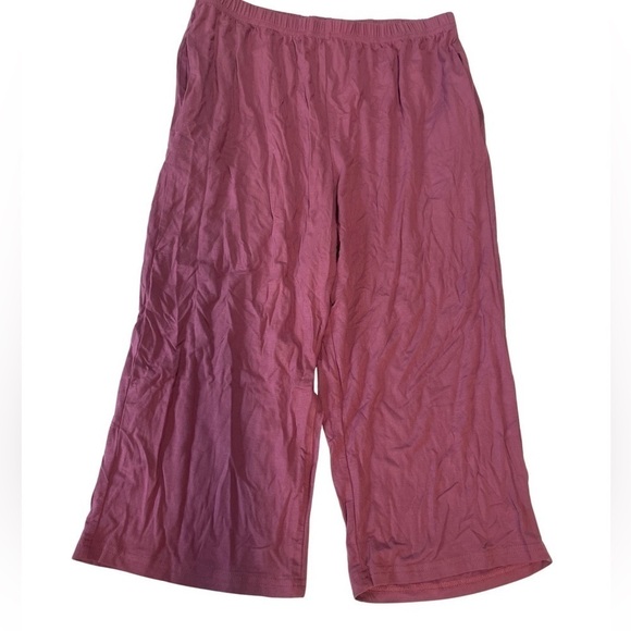 POPYOUNG Mauve pajama set. Soft fabric with a cropped pant. Womens size medium. - Picture 3 of 5